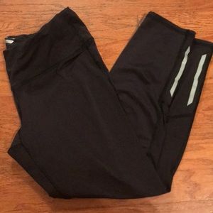 Medium capris workout leggings